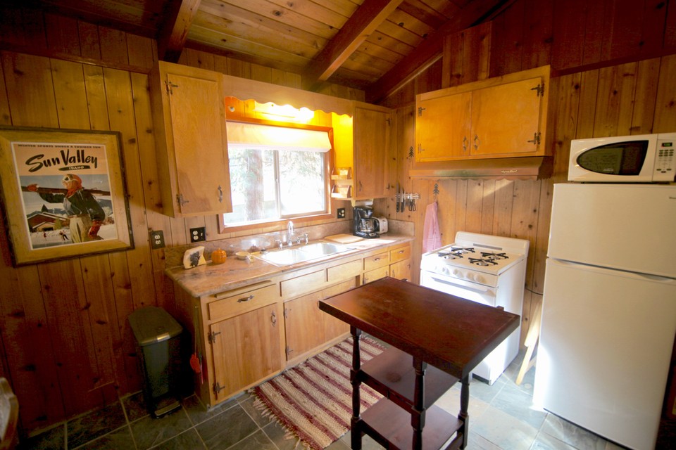 kitchen with granite counter top