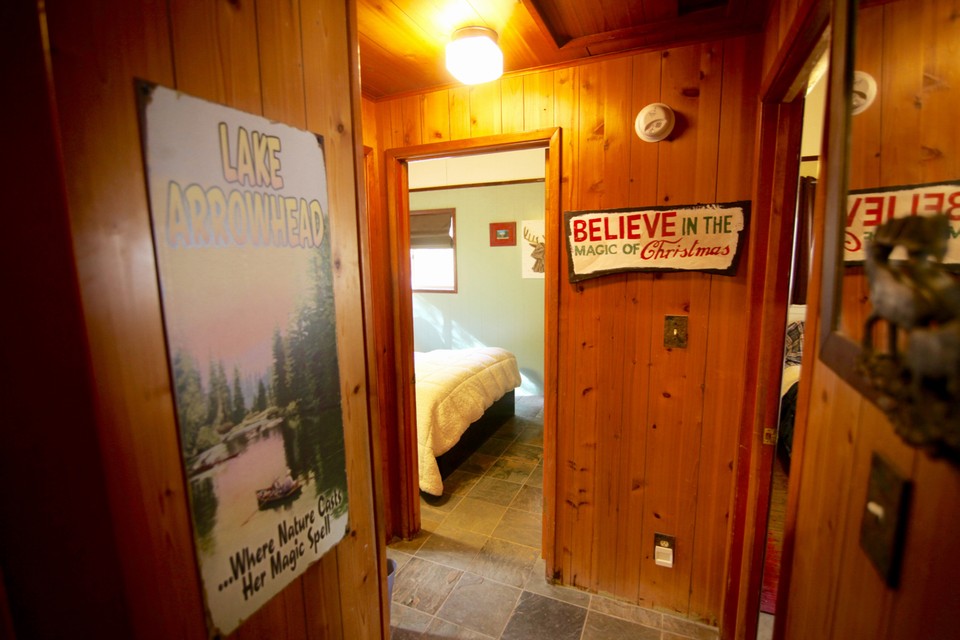 hallway leading to the 2 bedrooms and bathroom