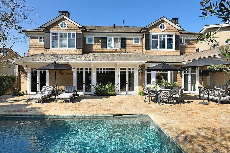 amazing yard for fun & entertaining