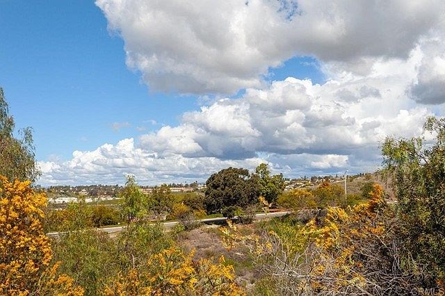 open canyon views and no rear neighbors