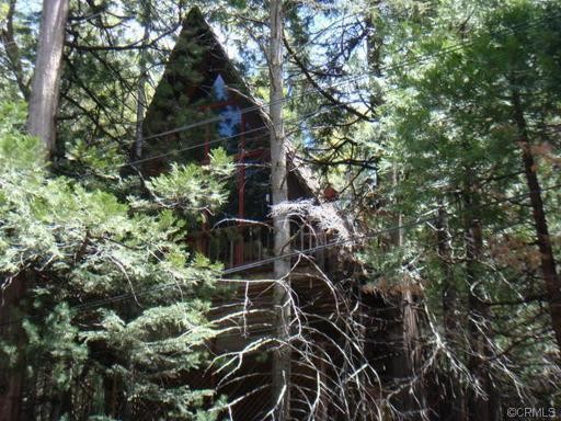 adorable lake arrowhead treehouse with lake rights!