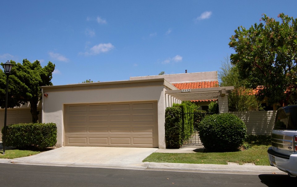 2332 Vista Huerta