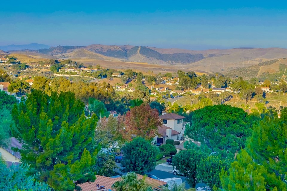 expansive views from the front and side yards!